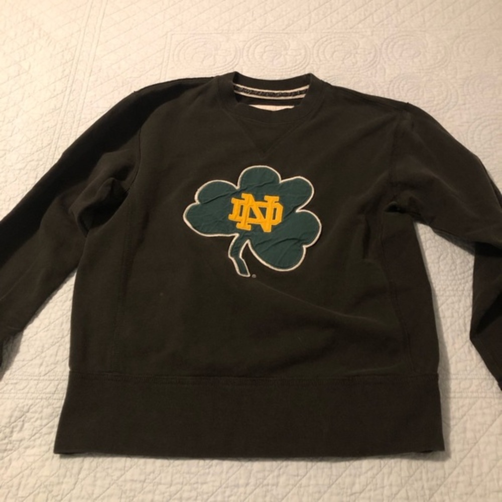 Notre Dame sweatshirt. Size small. Unisex.